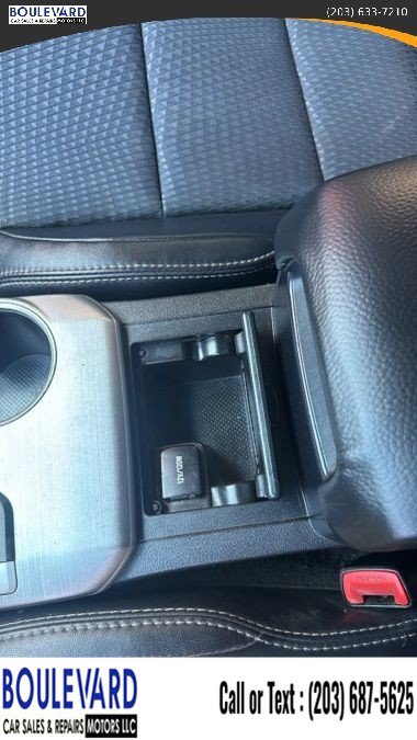 Used 2012 Toyota Camry SE FWD image 13