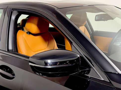 Certified 2023 BMW 330i xDrive Sedan w/ Premium Package image 31