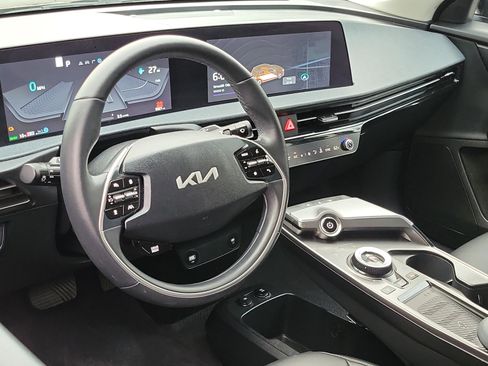 Used 2024 Kia EV6 Light AWD/4WD image 9