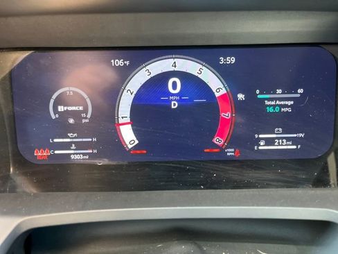 Used 2024 Toyota Tacoma TRD Off-Road image 7