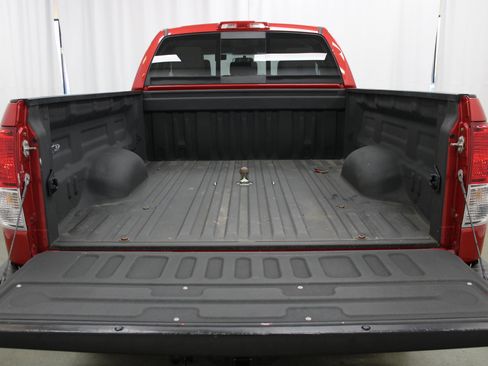 Used 2012 Toyota Tundra 4x4 Double Cab image 22