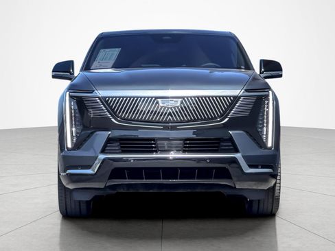Used 2026 Cadillac Escalade IQ Luxury 1 AWD/4WD image 8