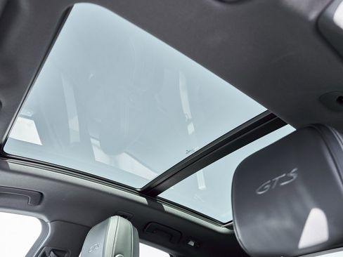 Used 2025 Porsche Macan GTS image 49