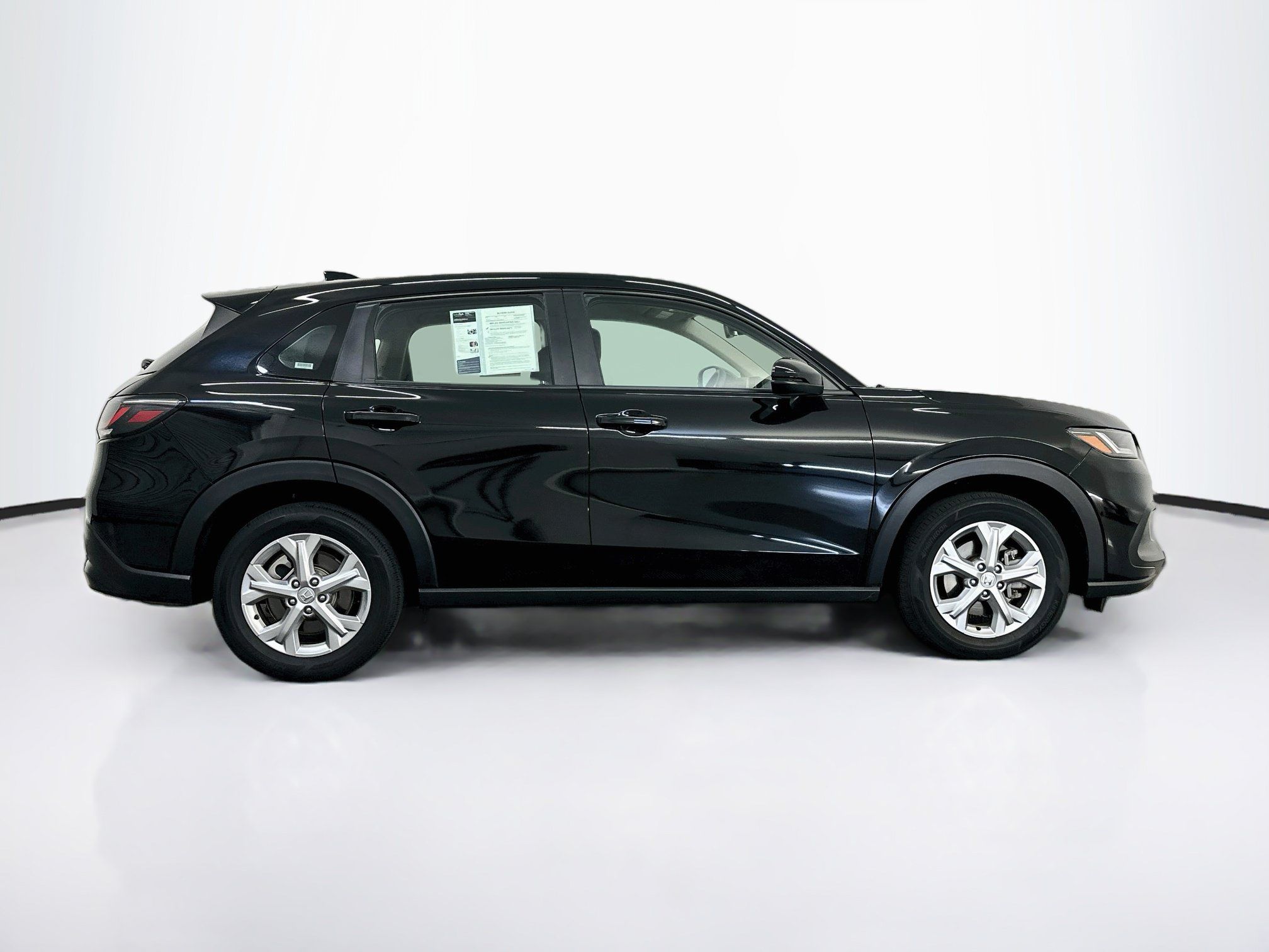 Used 2025 Honda HR-V LX image 10