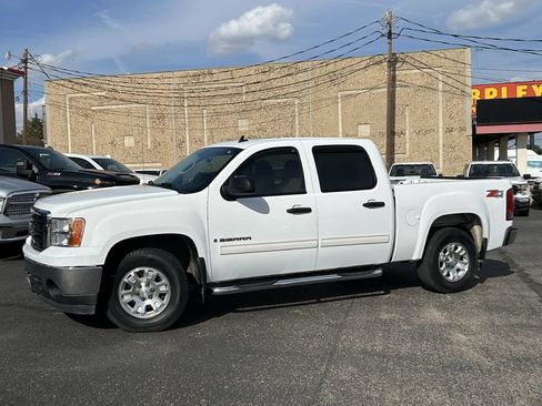 Used 2008 GMC Sierra 1500 SLE w/ Power Pack Plus AWD/4WD image 18