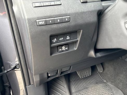 Certified 2025 Lexus GX 550 w/ Cold Area Package AWD/4WD image 12