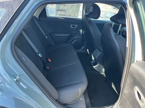 New 2026 Kia K4 LXS image 16