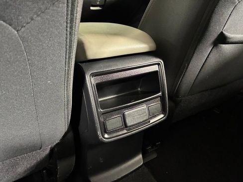 Used 2023 Subaru Forester image 16