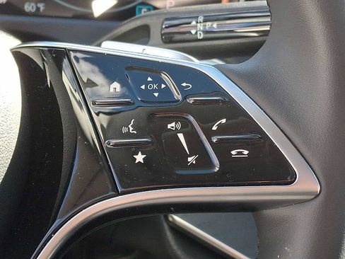 Used 2025 Mercedes-Benz E 350 4MATIC Sedan image 17