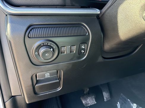 Used 2023 Jeep Wagoneer Series II image 19