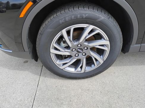 Used 2023 Lincoln Corsair AWD w/ Equipment Group 101A image 23