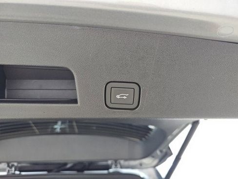 New 2026 GMC Acadia Elevation image 6