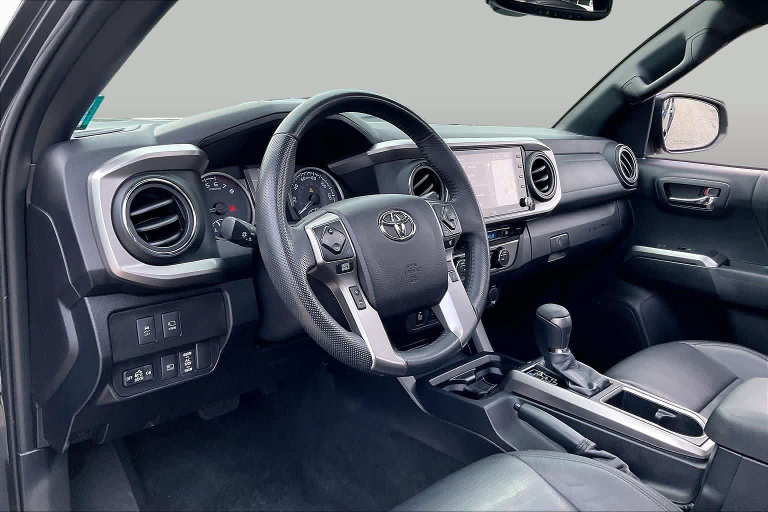 Used 2021 Toyota Tacoma Limited w/ Nightshade Package AWD/4WD image 17