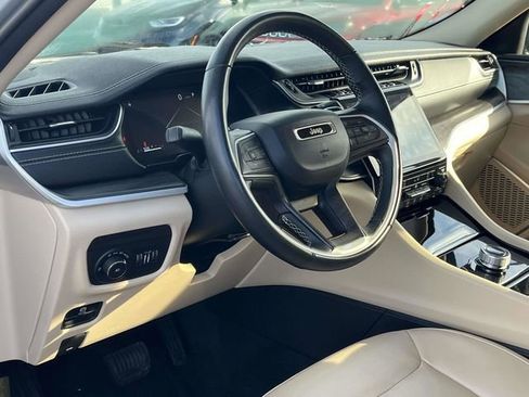 Used 2022 Jeep Grand Cherokee Limited w/ MOPAR Finishing Package image 12