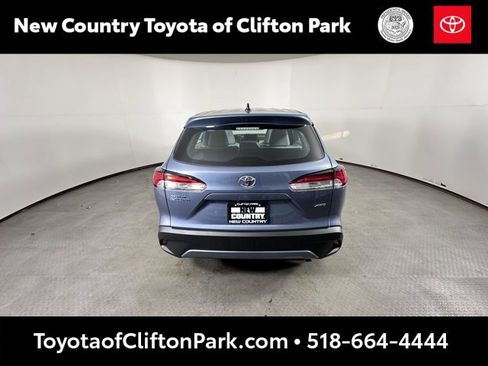 Used 2023 Toyota Corolla Cross L image 4