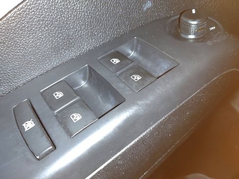 Used 2016 Chevrolet Sonic LT w/ Wheels and Fog Lamp Package image 27