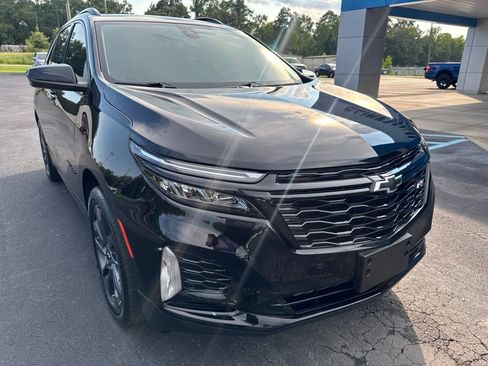 Used 2024 Chevrolet Equinox RS FWD image 2