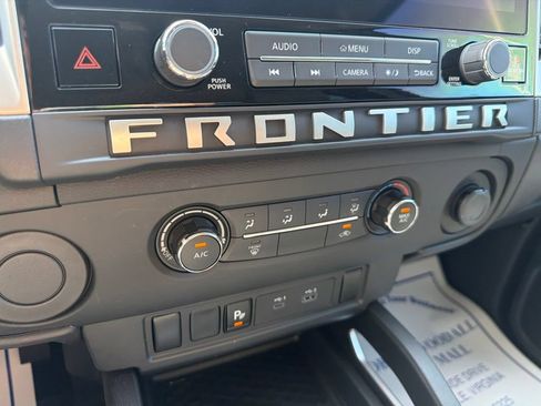 Used 2025 Nissan Frontier SV w/ Tow Package RWD image 20