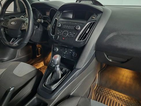 Used 2018 Ford Focus ST FWD image 32