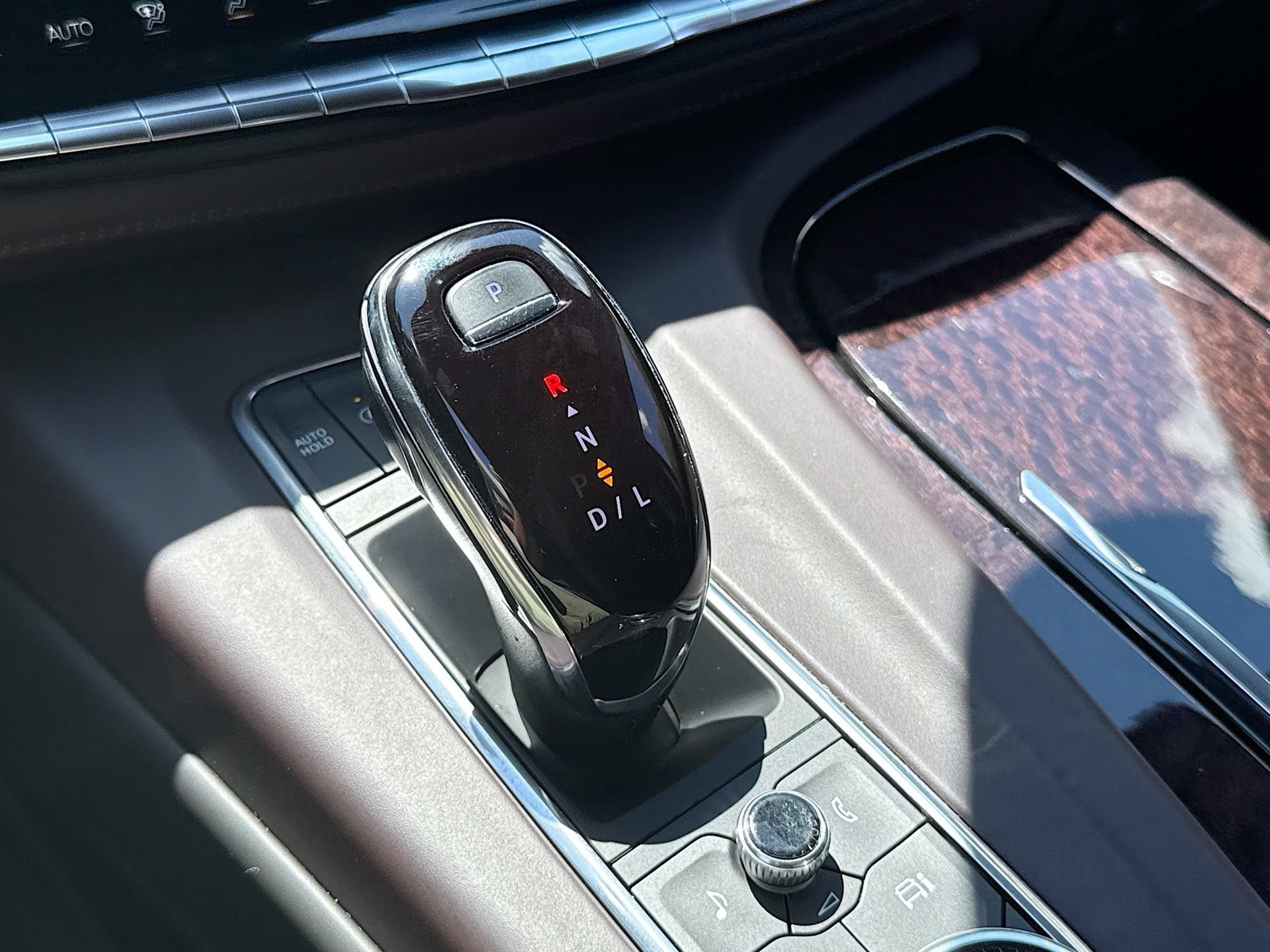 Used 2022 Cadillac Escalade ESV Sport Platinum AWD/4WD image 26