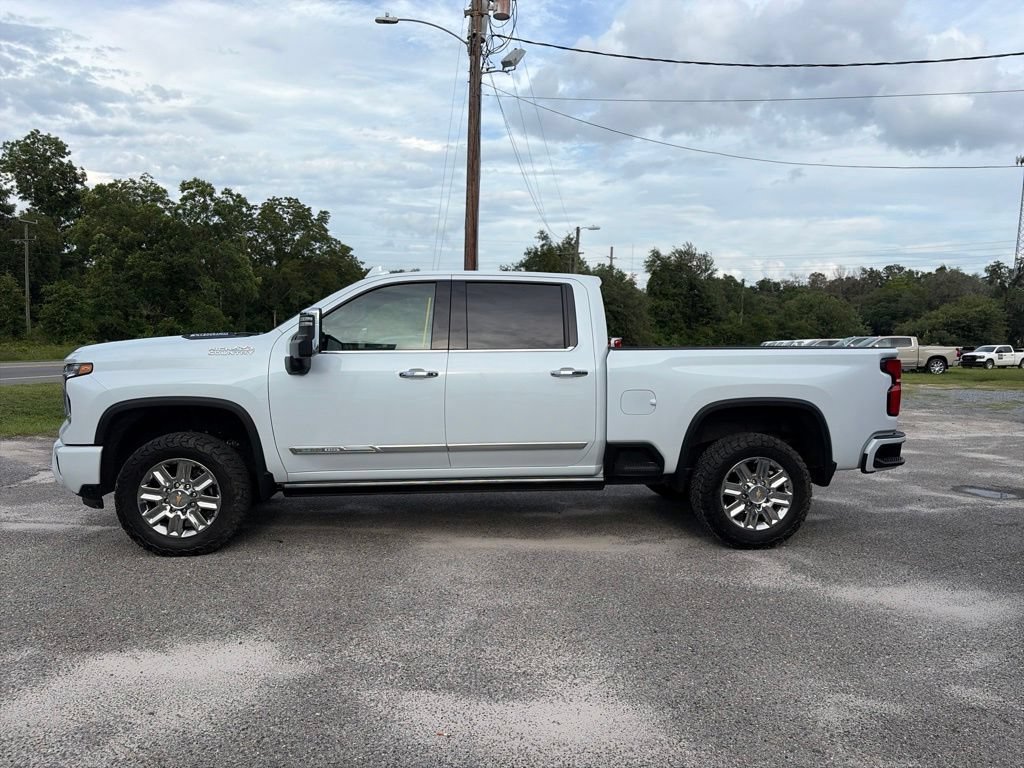 New 2026 Chevrolet Silverado 2500 High Country w/ High Country Premium Package AWD/4WD image 3