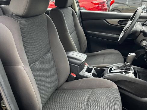 Used 2018 Nissan Rogue Sport S w/ S Appearance Package AWD/4WD image 14