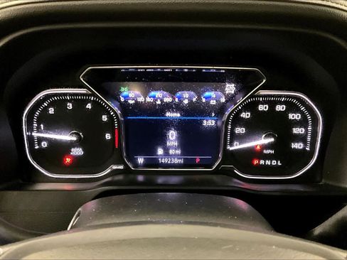 Used 2020 Chevrolet Silverado 1500 Custom Trail Boss w/ Custom Convenience Package AWD/4WD image 24