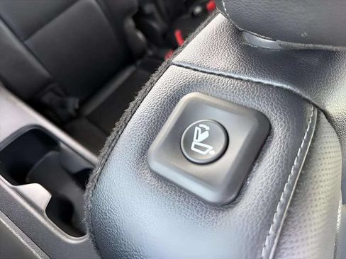 Used 2022 Kia Telluride EX FWD image 15