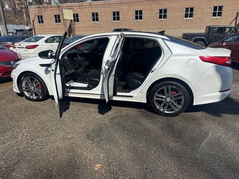 Used 2013 Kia Optima SX w/ Limited Pkg image 9