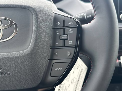 New 2026 Toyota Prius Plug-In Hybrid FWD image 19