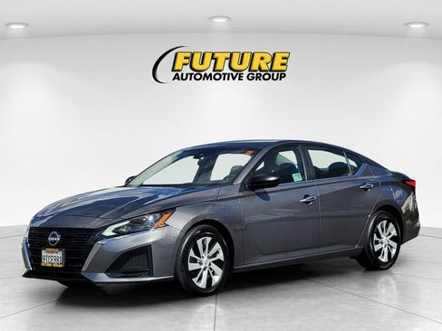 Certified 2025 Nissan Altima 2.5 S image 5