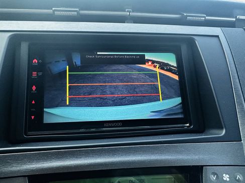 Used 2013 Toyota Prius Five FWD image 18