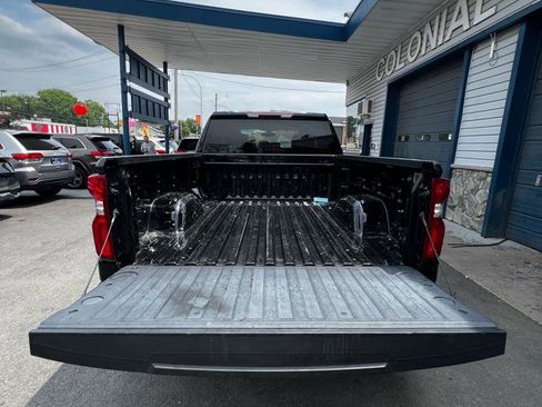 Used 2022 Chevrolet Silverado 1500 Custom AWD/4WD image 8