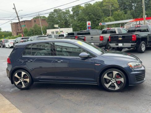Used 2017 Volkswagen GTI SE FWD image 5