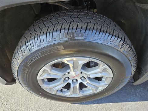 Used 2020 GMC Sierra 1500 SLE w/ SLE Value Package image 19