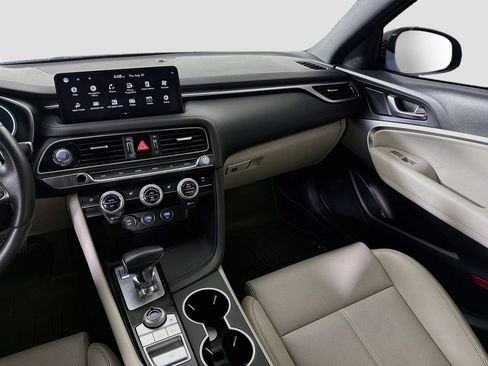 Used 2023 Genesis G70 2.0T RWD image 27