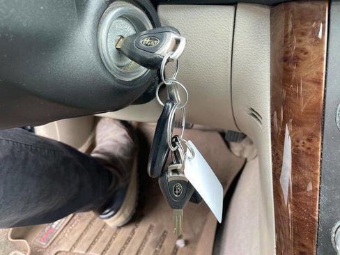 Used 2007 Subaru Outback 2.5i Limited AWD/4WD image 46