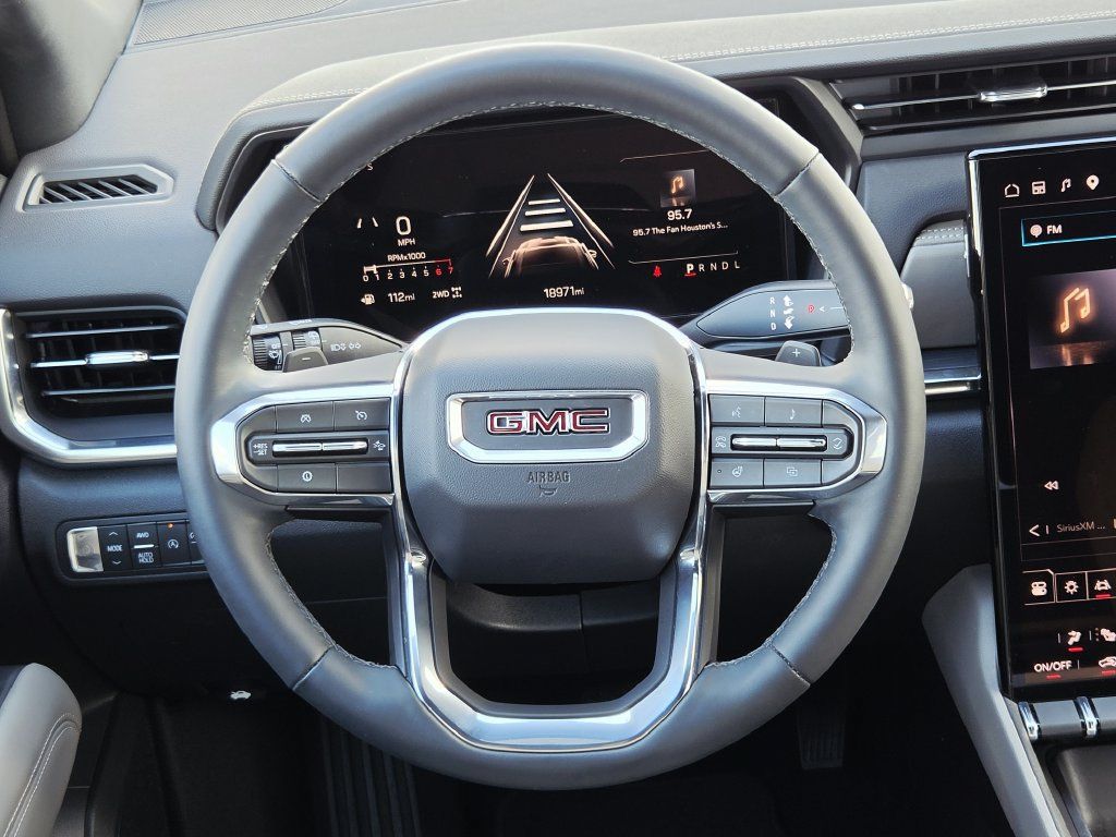 Used 2025 GMC Terrain Elevation w/ Black Edition AWD/4WD image 21