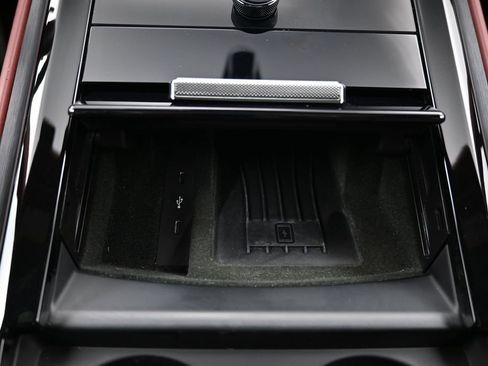 Used 2025 Porsche Panamera 4 AWD/4WD image 17