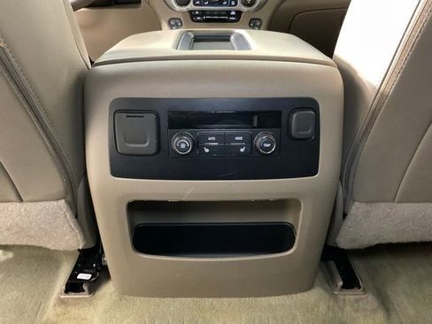 Used 2019 GMC Yukon SLT w/ Premium Edition image 18