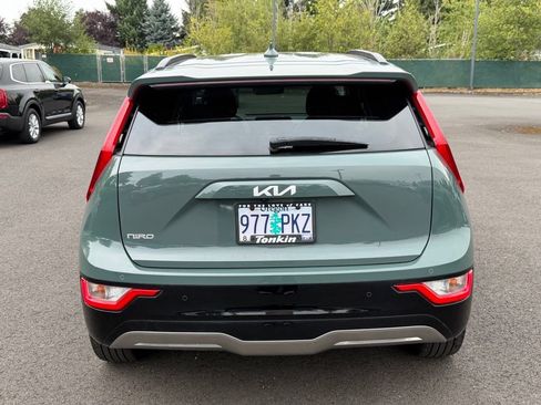 Used 2023 Kia Niro Wind w/ Wind Preserve Package FWD image 7