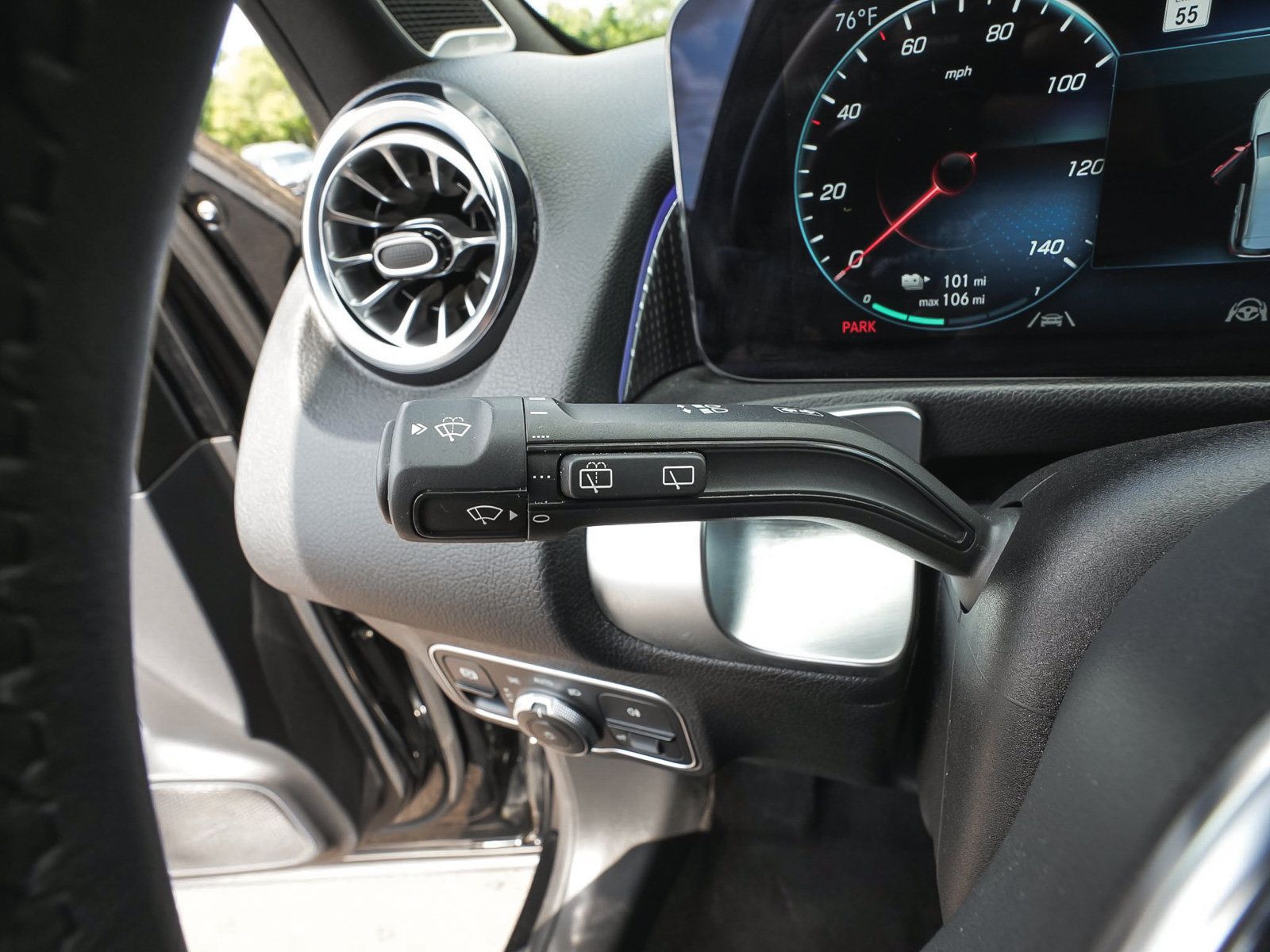 Used 2023 Mercedes-Benz EQB 300 4MATIC w/ Pinnacle Package image 24