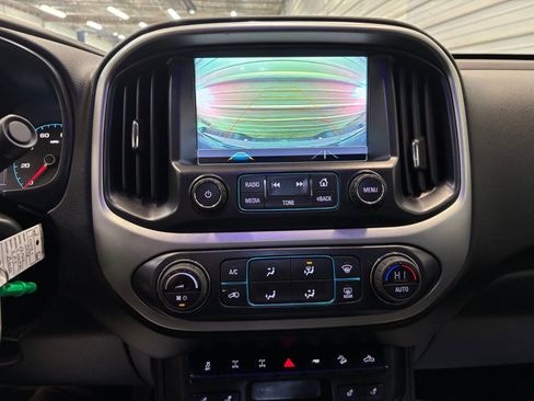 Used 2018 Chevrolet Colorado ZR2 image 19