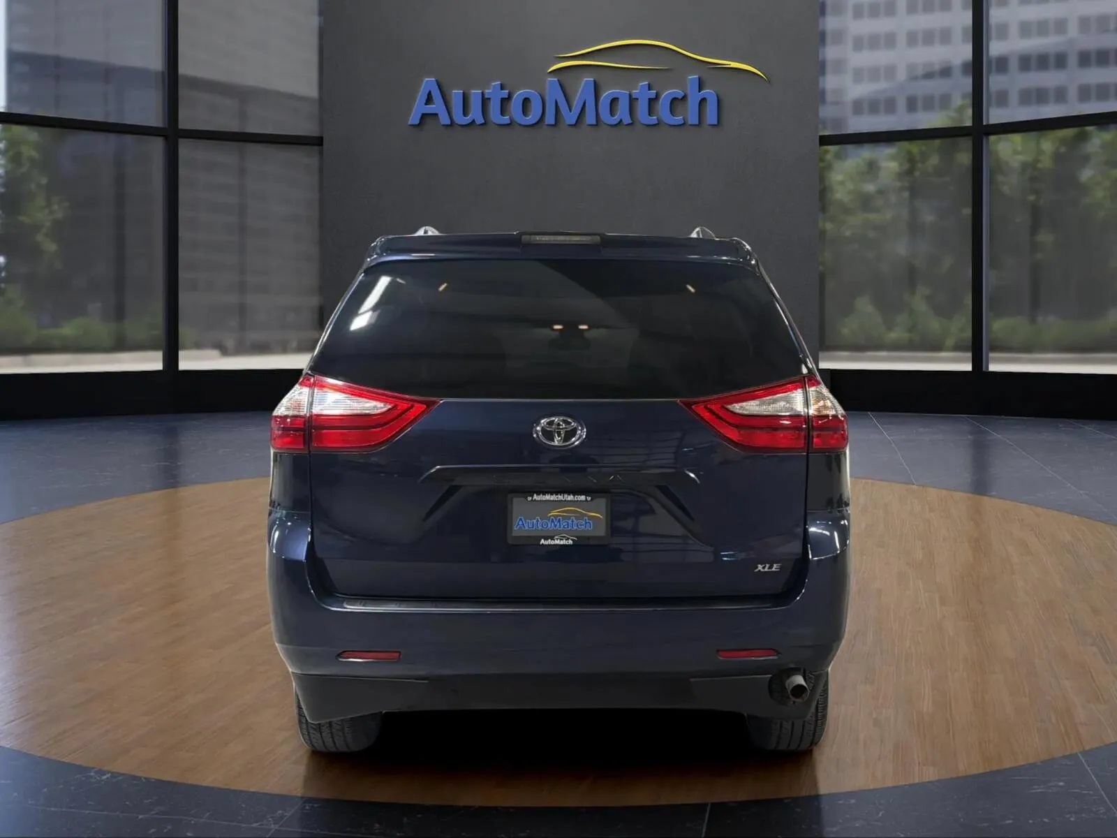 Used 2019 Toyota Sienna XLE FWD image 9
