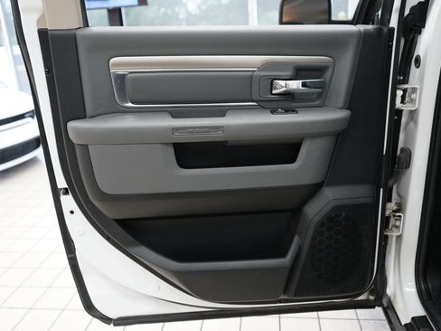 Used 2017 RAM 1500 Outdoorsman AWD/4WD image 40