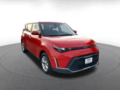 Used 2025 Kia Soul LX w/ LX Technology Package
