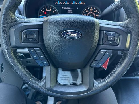 Used 2015 Ford F150 XLT w/ Equipment Group 302A Luxury AWD/4WD image 3