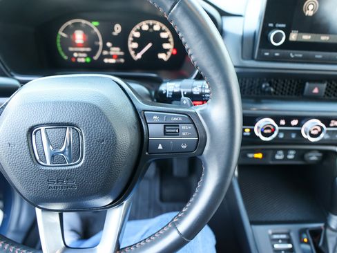 Used 2024 Honda CR-V Sport image 18