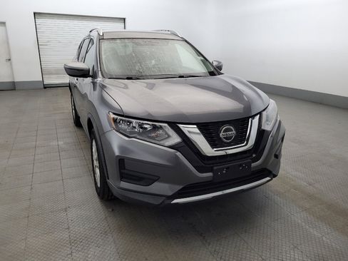Used 2018 Nissan Rogue SV image 14