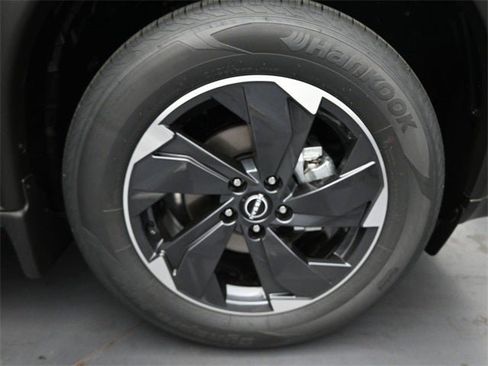 New 2026 Nissan Rogue SV image 29